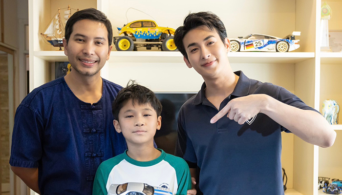 เอฟ ธัญนพ ไฮด์ ศรุญสธร