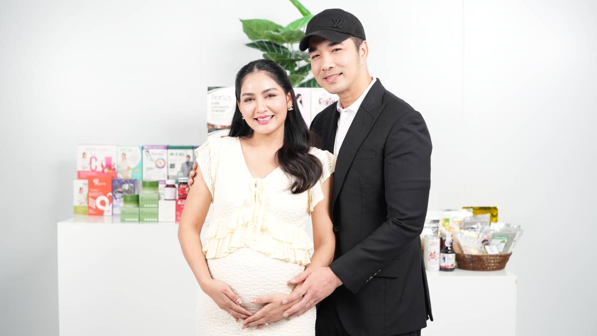 ครูก้อย นัชชา เจมส์ เรืองศักดิ์